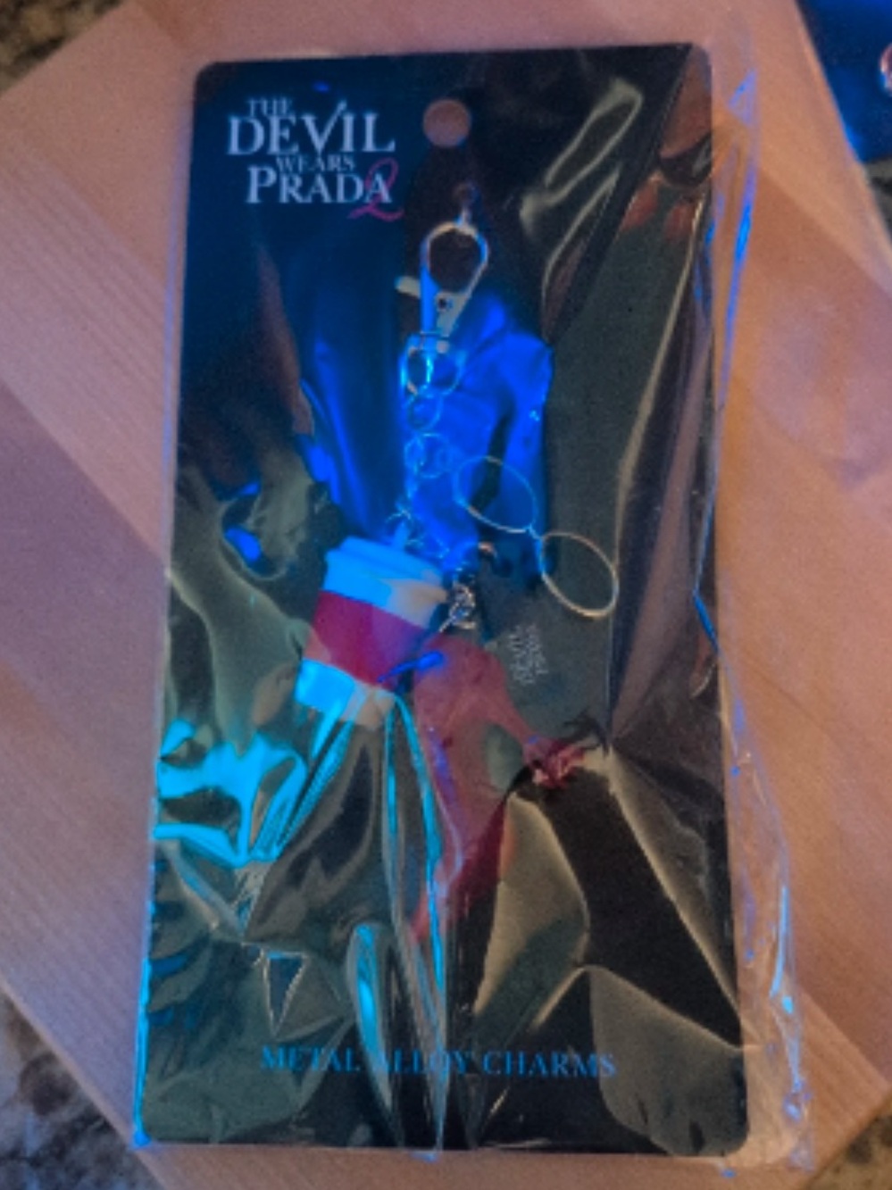 The Devil Wears Prada 2 Bag Charm (Cinnemark Theater Exclusive) NWT - Picture 3 of 5